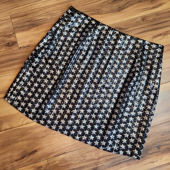 Altar'd State Star Sequin Mini Skirt Size L - Picture 2 of 9